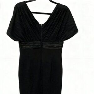 Sharagano Black Midi Dress